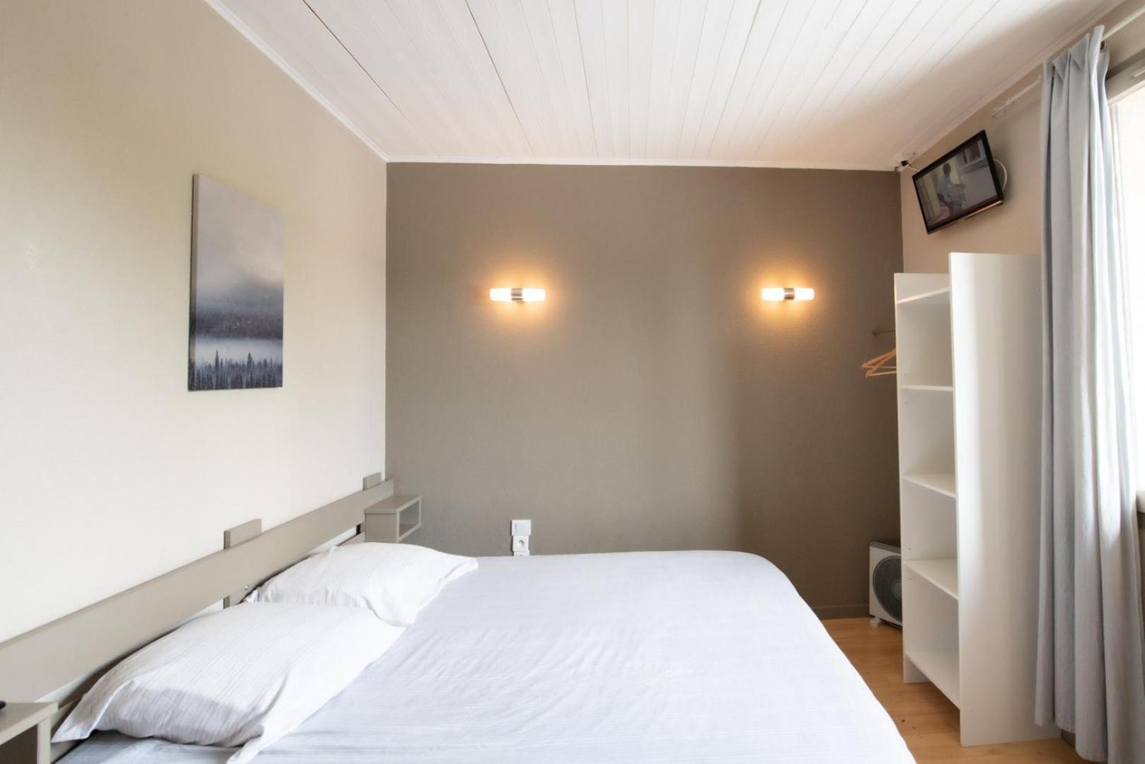 Chez Jostel - Chambre 4 Genay  Buitenkant foto
